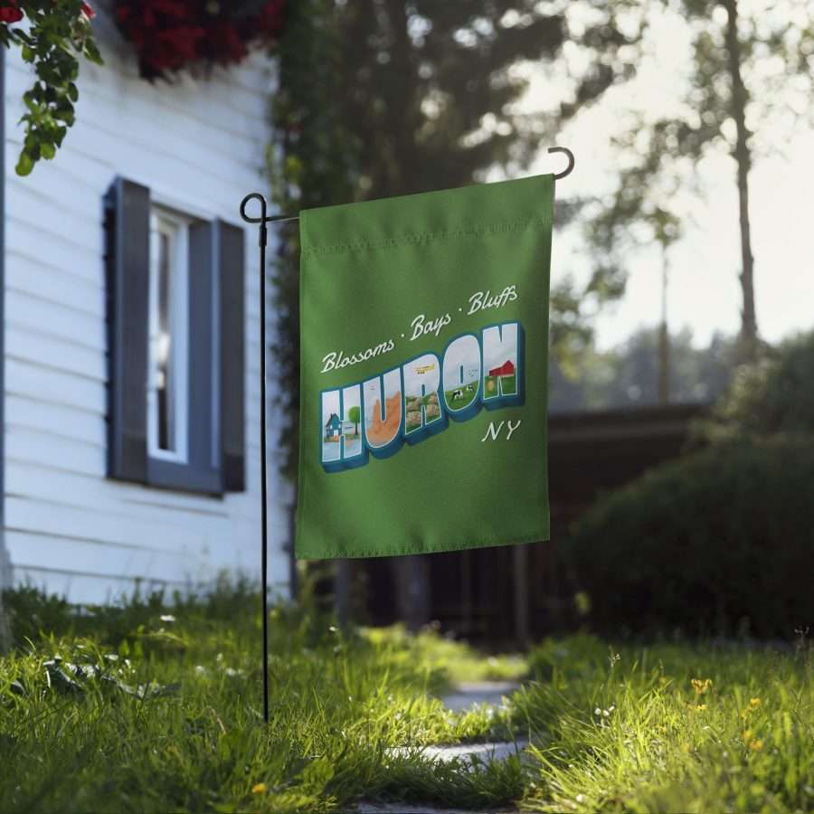 Green Blossoms Bays Bluffs Garden Flag